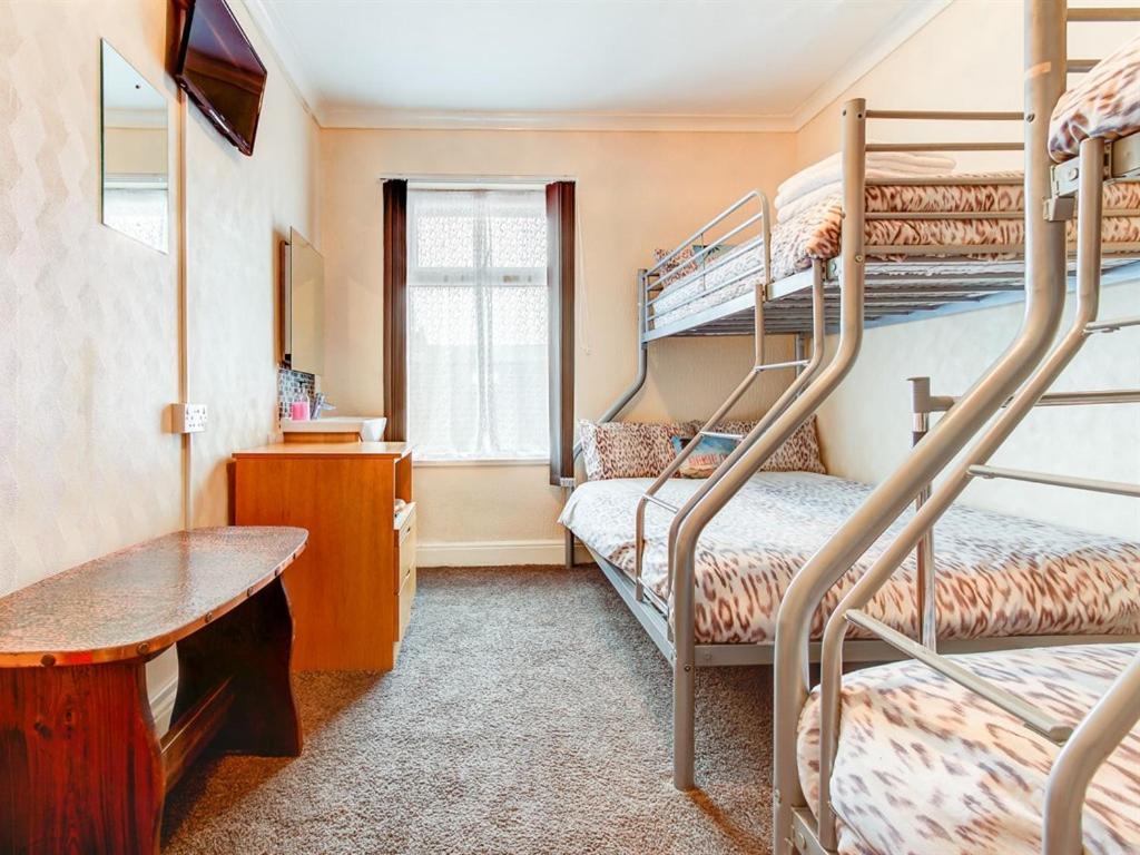 Thistle Dhu 3* Blackpool